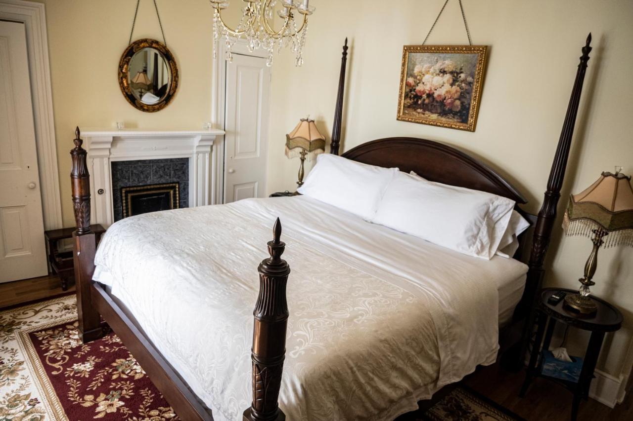 Belle View Manor Inn Harbour Grace ภายนอก รูปภาพ