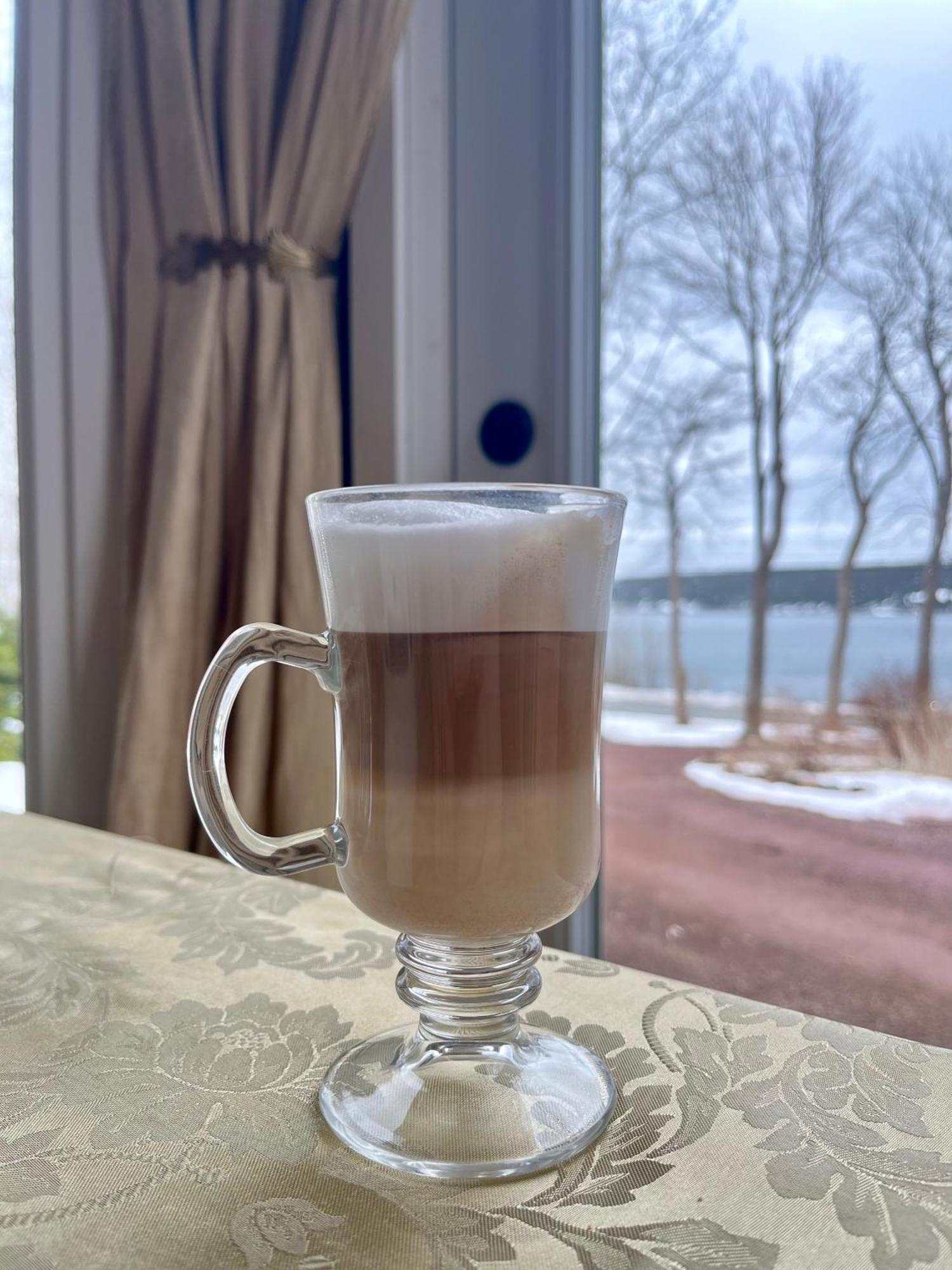 Belle View Manor Inn Harbour Grace ภายนอก รูปภาพ